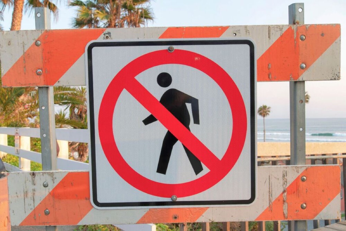 17 surprising laws regulations travelers might break without knowing