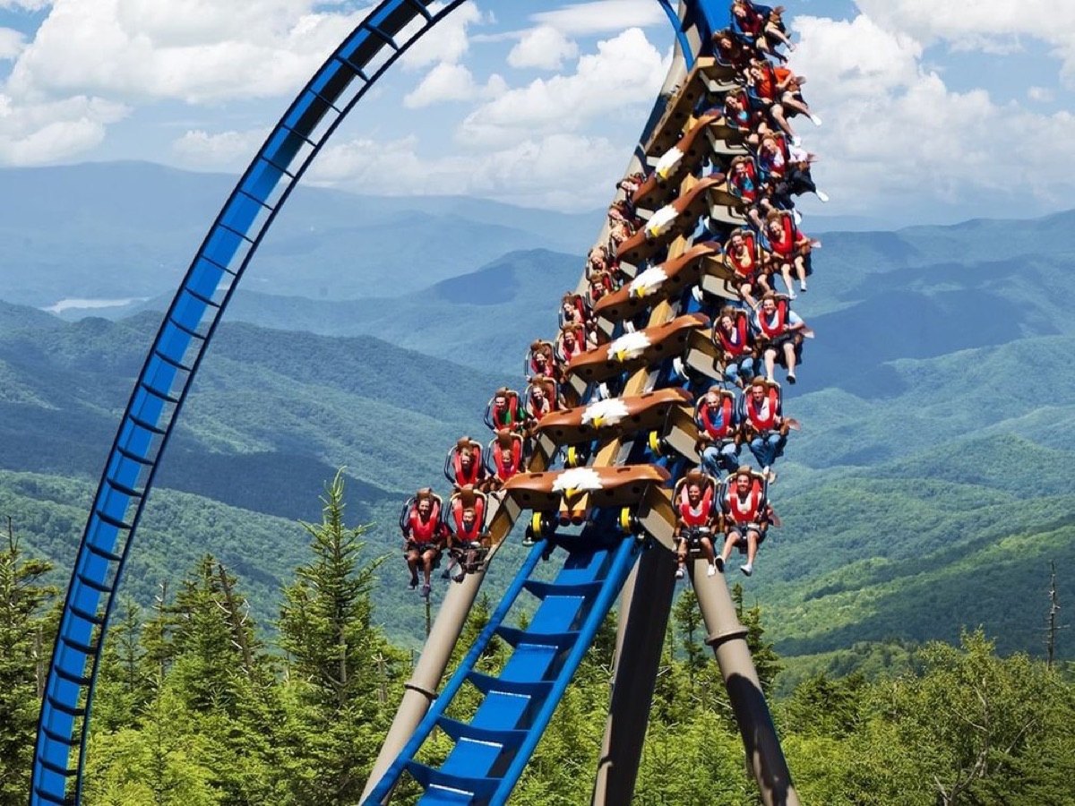 what to check before you book a day at dollywood, Image Credit Music Road Resort